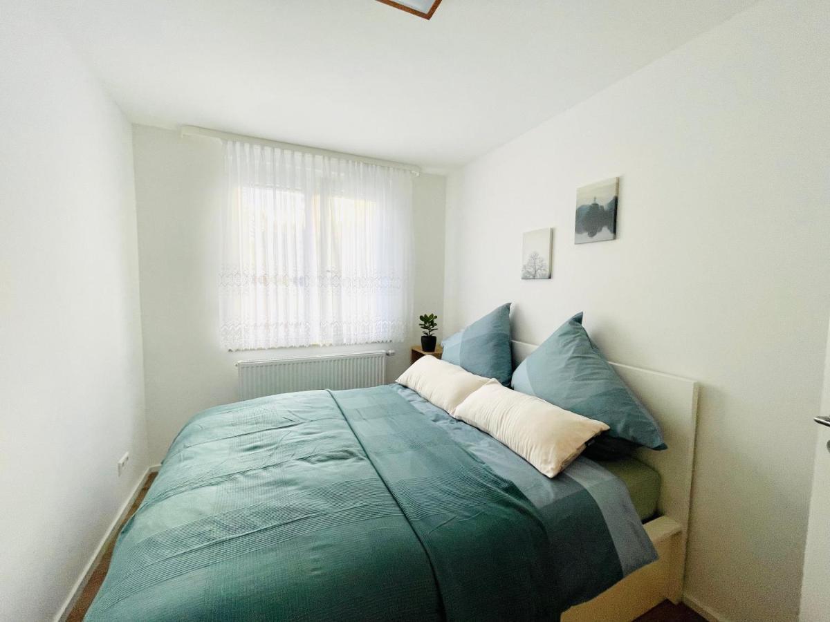 Frisch Renoviertes Und Charmantes Apartment Stuttgart Exterior foto