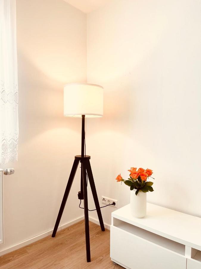 Frisch Renoviertes Und Charmantes Apartment Stuttgart Exterior foto